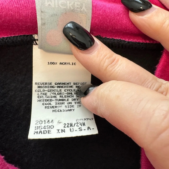 Vintage Mickey Unlimited Land N Sea
Mickey Mouse Sweatshirt - Picture 5 of 8